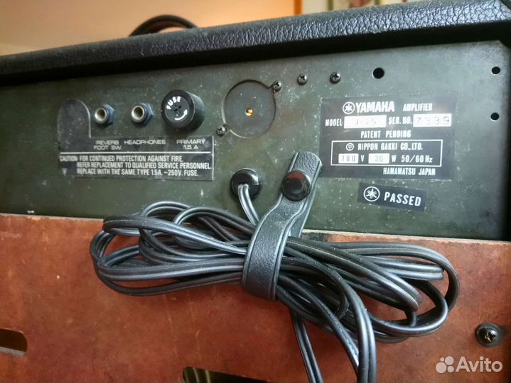 Гитарный комбоусилитель