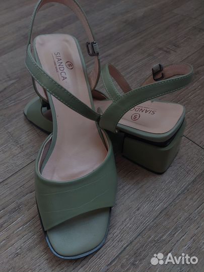 Босоножки женские натуральная кожа