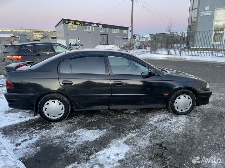 Toyota Avensis 1.6 МТ, 1999, 338 000 км