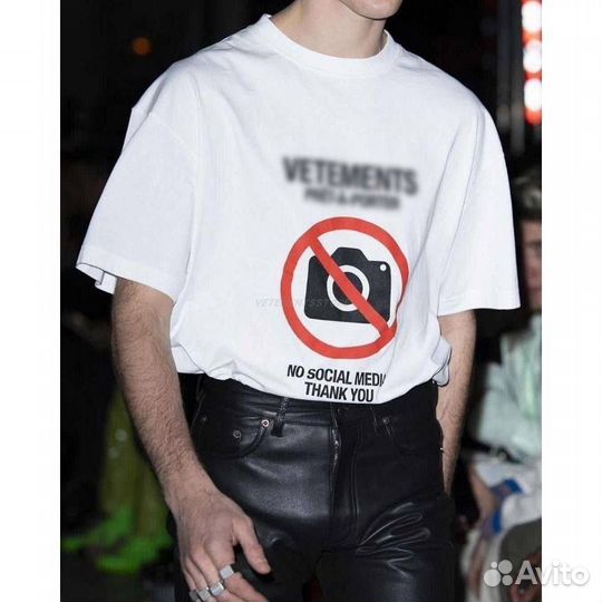 Футболка vetements antisocial