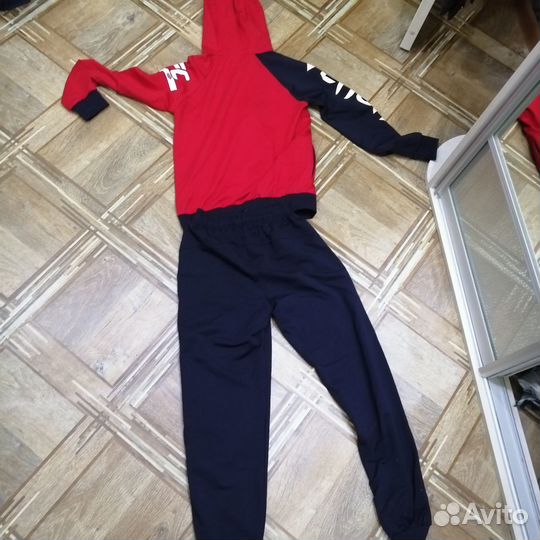 Новый спортивный костюм