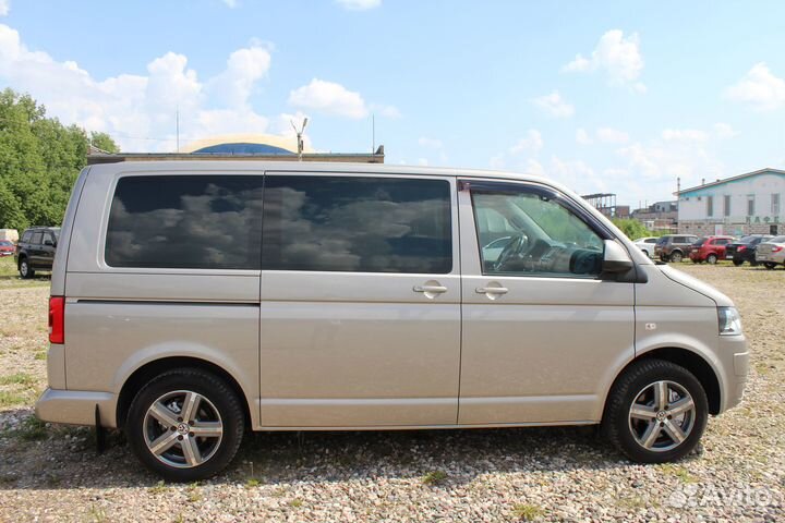 Volkswagen Caravelle 2.0 AMT, 2013, 204 000 км