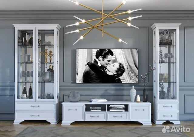 Шкаф витрина 2-х дверная белая