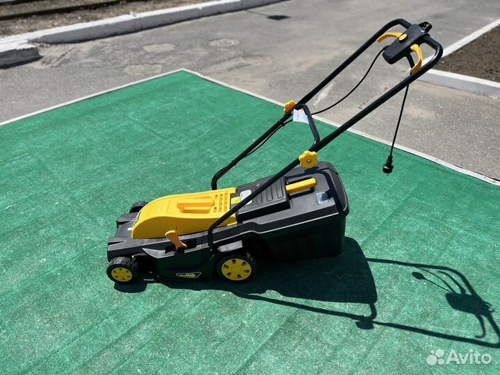 Газонокосилка электрическая