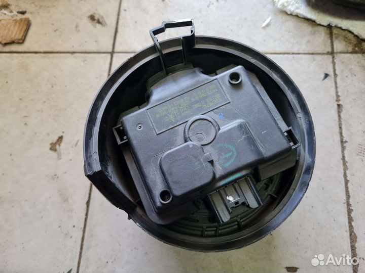 Моторчик печки citroen c5 04-08год