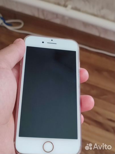 iPhone 7, 32 ГБ