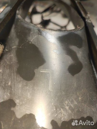 Рамка противотуманной фары передняя левая Киа