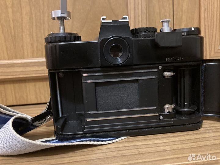 Зеркальный фотоаппарат Зенит 11