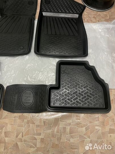 Автомобильные коврики резиновые