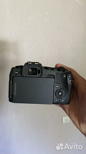 Canon eos rp body + mount adapter ef-eos r