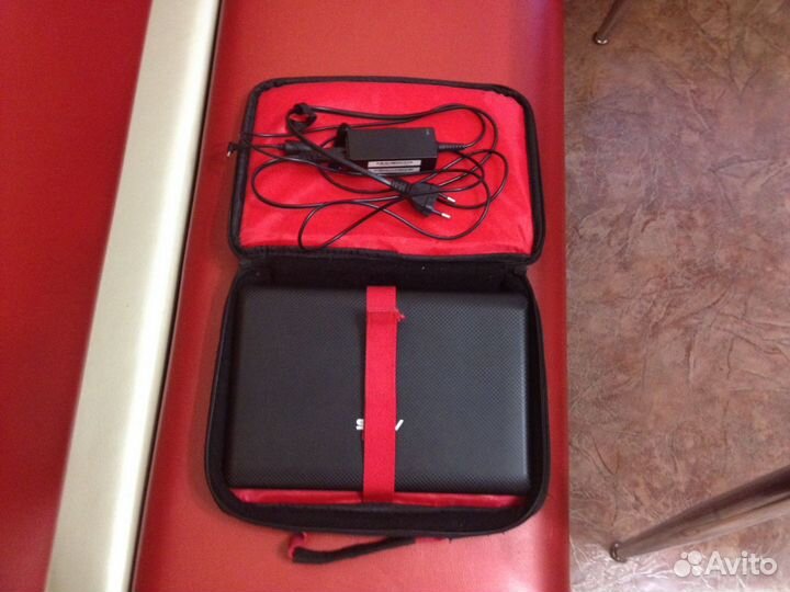 Продаю Нетбук +сумка