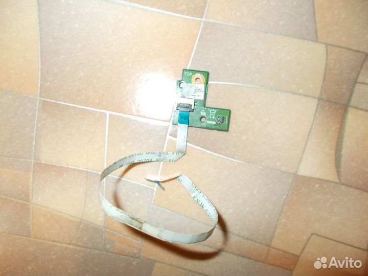 Кнопка включения ноутбука DNS C15A