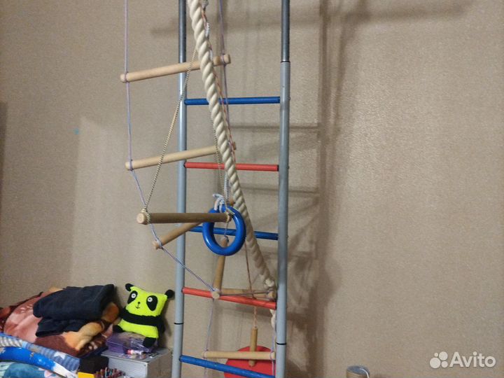 Детская шведская стенка с турником