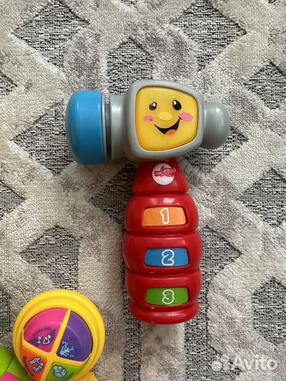 Музыкальные игрушки развивающие Fisher price