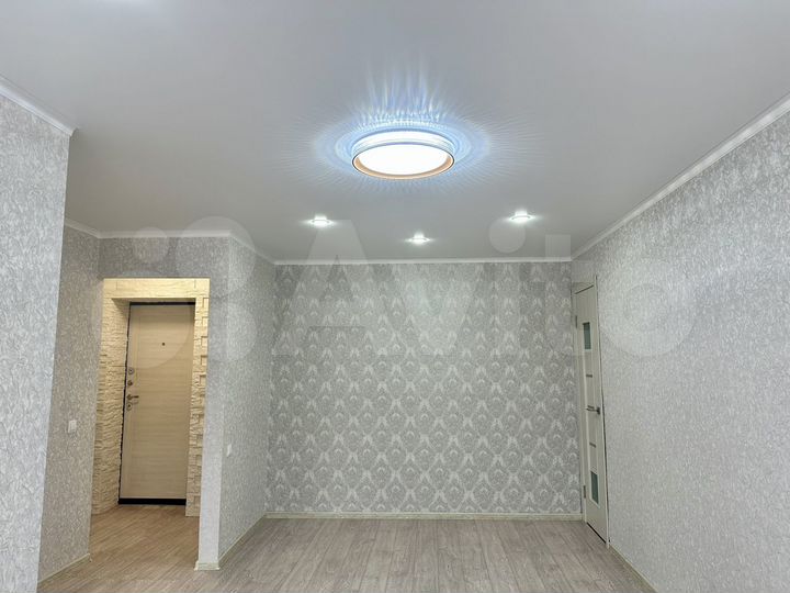 2-к. квартира, 42 м², 3/5 эт.