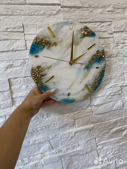 Часы из эпоксидной смолы