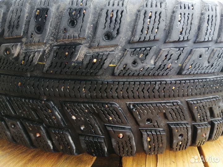 Kumho I'Zen KW22 205/70 R15 90