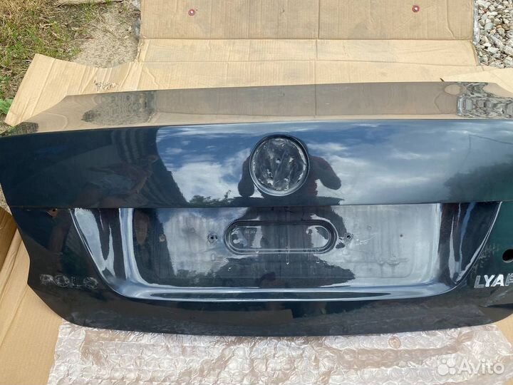Крышка багажника volkswagen polo V 2013 оригинал