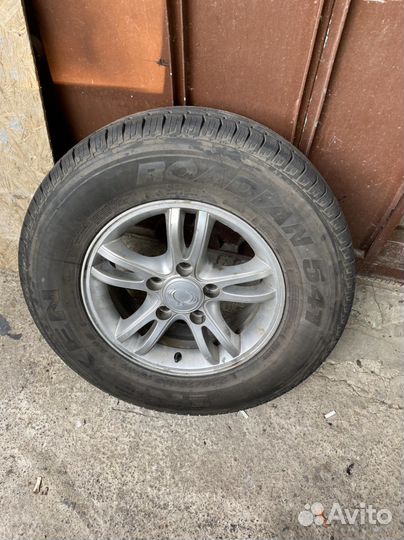 Nexen Roadian 541 225/75 R16 104H