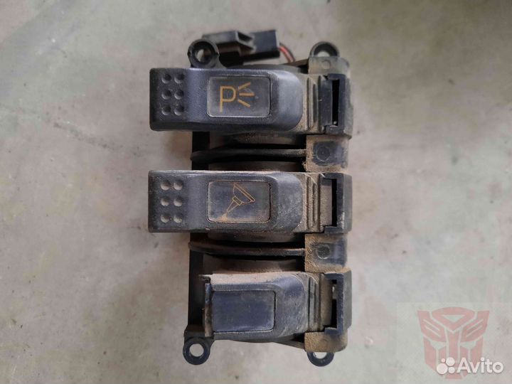 Кнопки Isuzu Giga v340 10pc1