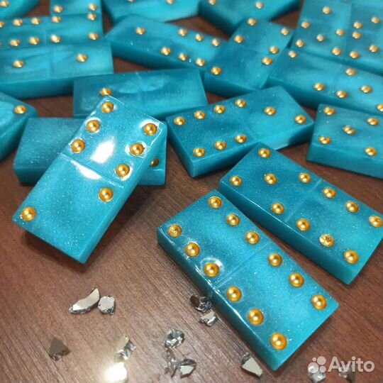 Игра домино из ювелирной смолы