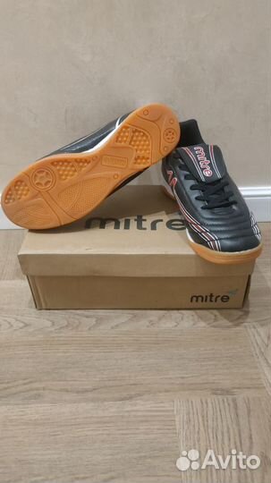 Новые кроссовки mitre