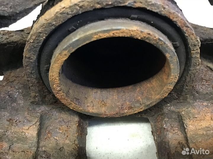 Суппорт передний правый, Peugeot 308 I 2007-2015 4401N9