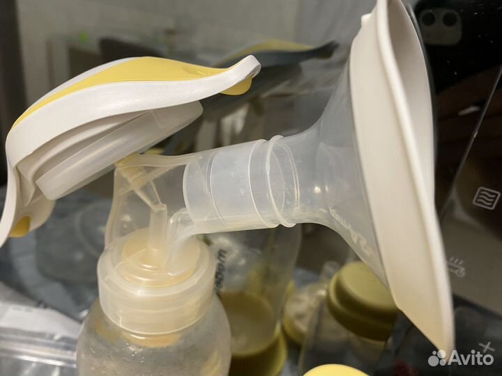 Молокоотсос medela ручной