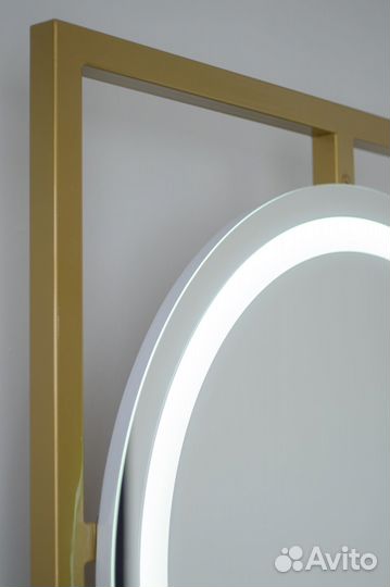 Круглое зеркало LED