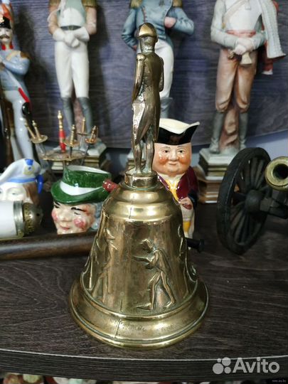 Подзывной колокольчик с изображением Наполеона
