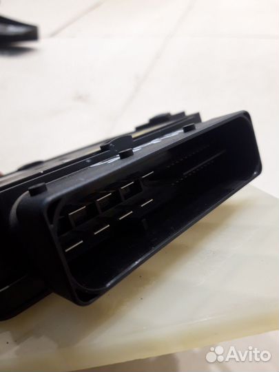 Блок управления стояночным тормозом (Volvo XC60 I)