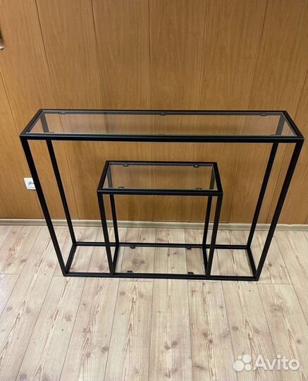 Консоль лофт из стекла