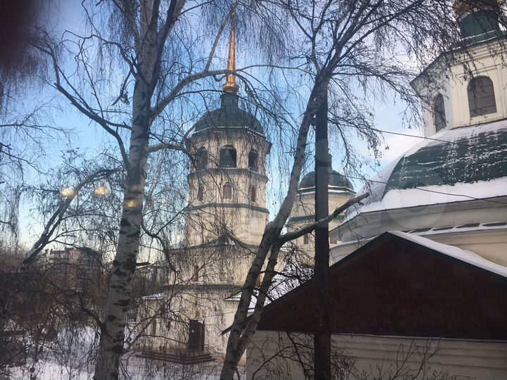 2-к. квартира, 72 м², 2/4 эт.