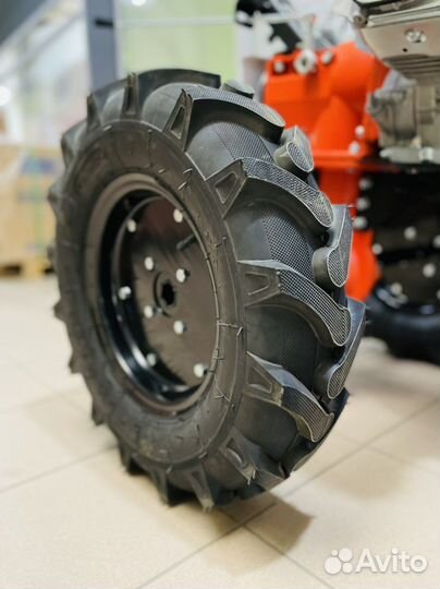 Мотоблок 18 Л.С. новый + снегоуборочная насадка