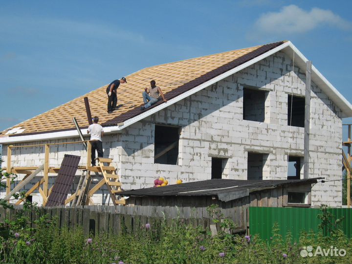 Бригада строителей