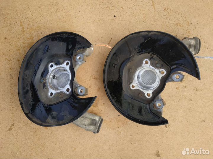 Ступица задняя левая правая Honda civic 4d