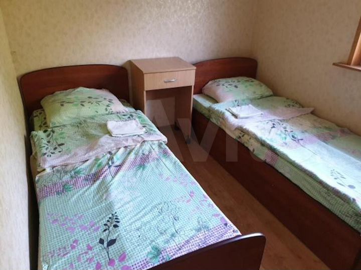 Комната 12 м² в 7-к., 1/2 эт.