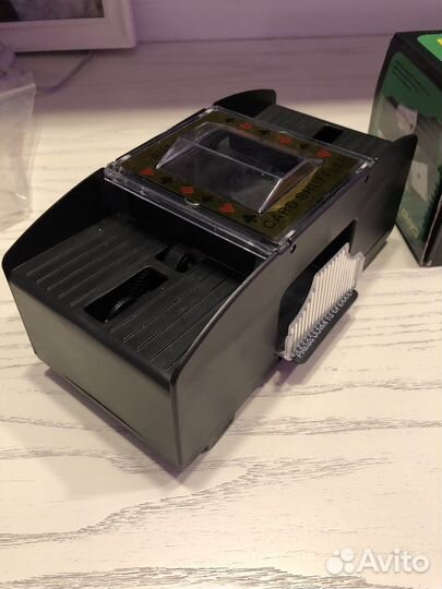 Шафлер для игральных карт