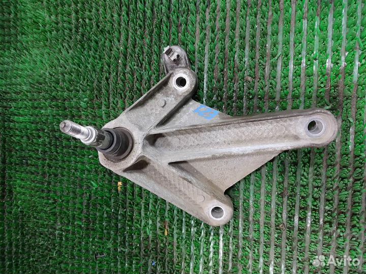 Кронштейн опоры кпп Renault Clio 3 2006