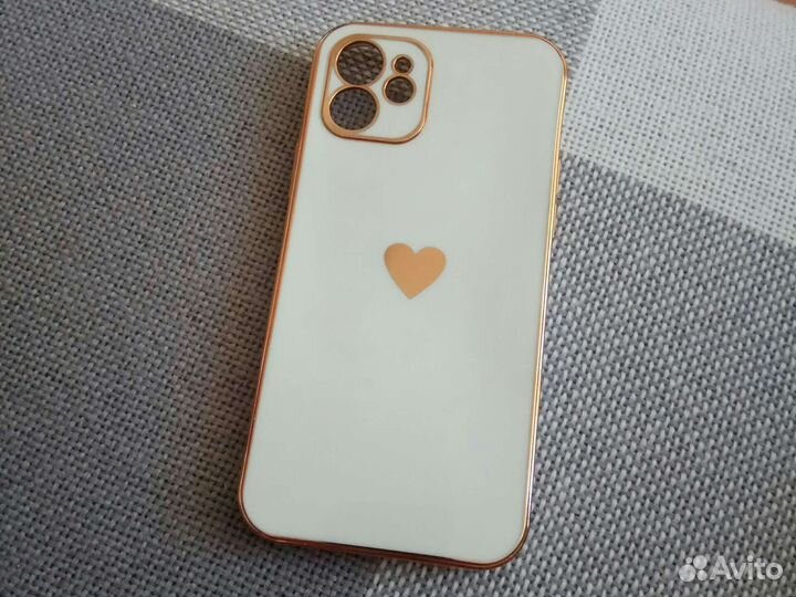 Чехол на iPhone 12