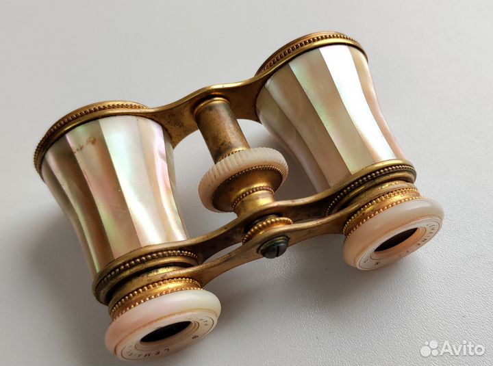 Театральный бинокль XIX век, перламутр