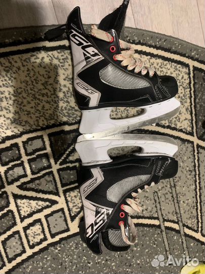 Коньки хоккейные