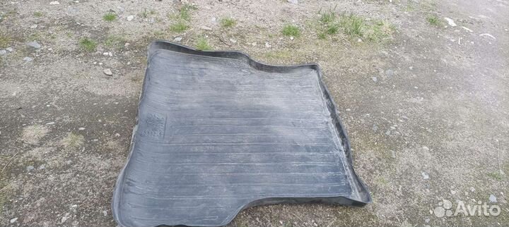 Коврик в багажник Пассат B3