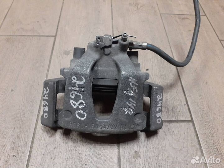 Суппорт тормозной передний левый Alfa Romeo 147