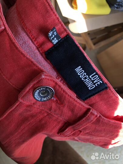 Шорты женские Love Moschino