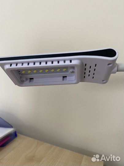 Лампа настольная светодиодная