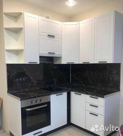 Кухня. Кухонный гарнитур модульный угловой soft