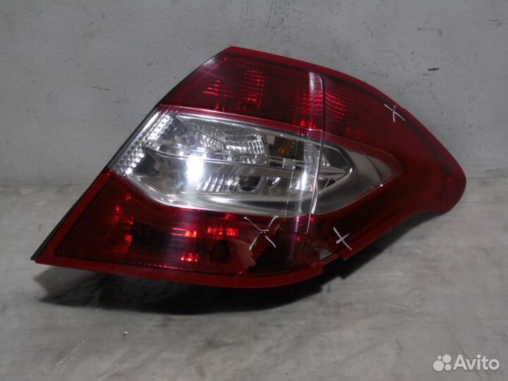 Фонарь правый с дефектом Ситроен С4 Б7