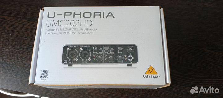 Внешняя звуковая карта Behringer UMC202HD