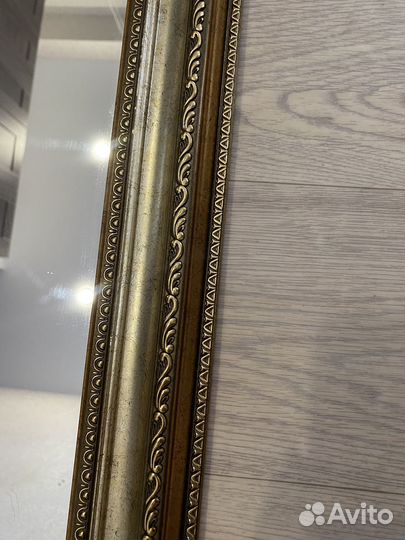 Зеркало настенное